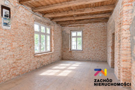 Dom do remontu w Kożuchowie na sprzedaż